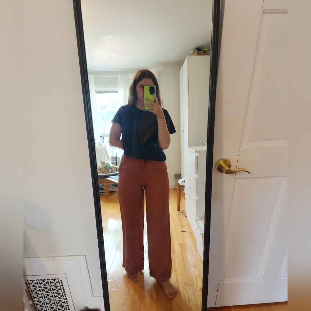 BNWT H&M Full length, wide leg linen blend pull up pants, brick red, size S.